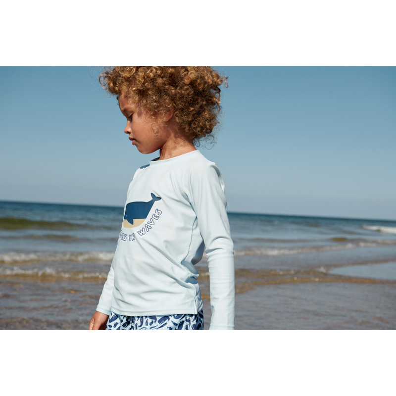 Liewood Noah long-sleeved swim tee - It comes in waves / Pure sky - SWIM TEE